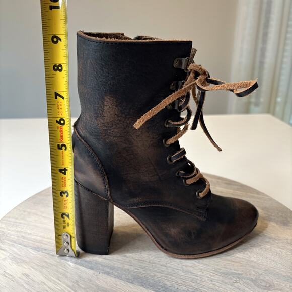 Freebird Holis Boots Women's Black Distressed Leather Lace Up Ankle Booties Sz 7 - Picture 11 of 11